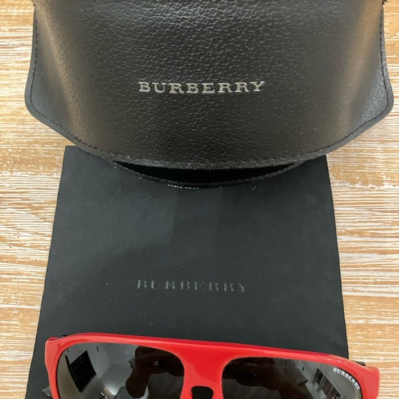 Red Burberry Aviators BE 4142 339387 - Picture 5 of 5